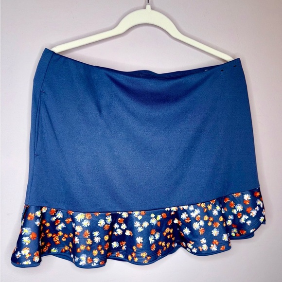 Callaway Golf Floral Ruffle Skort – Women’s Size Large - Picture 2 of 4